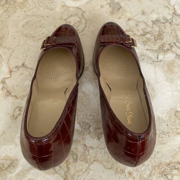 1950’s Vintage Red Cross Shoes Croc Embossed Leather - Picture 8 of 16